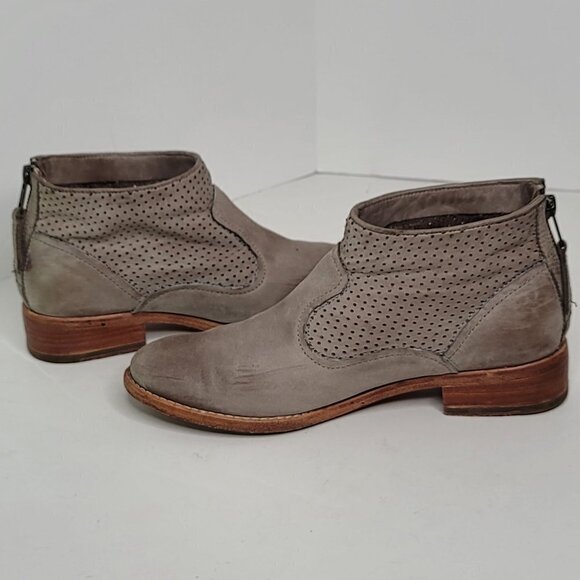 Johnston & Murphy Zip Up Booties - Picture 4 of 9